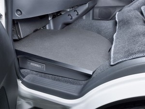 ES　200系ハイエースナロー　助手席フットアップフロアパネル