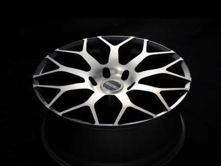 EM-17【17×7.0J+43】 | 200系ハイエース・NV350キャラバン・デリカD5