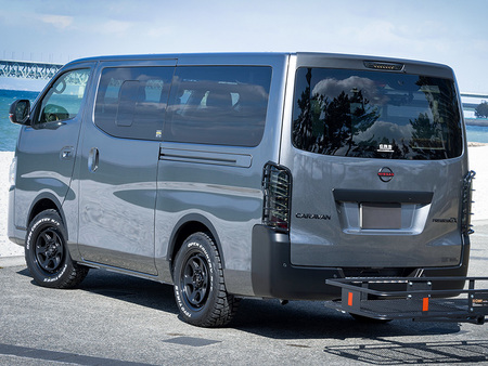 凛子　ハイエース　essex ABS製 ナローリアウイング 200系ハイエース1〜7型標準ナローボディ】プログレス2リア