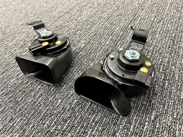 純正部品  センチュリーホーン ハイエースに高級ホーンを