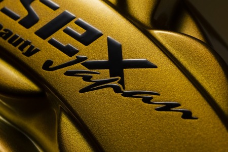 ES 200系ハイエース キャリパーカバーVer.III | 200系ハイエース